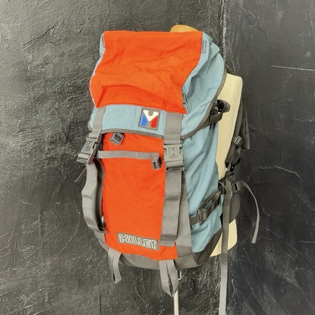 ミレー バッグパック 【中古】登山 リュック 35.5x30x60cmキャンプ アウトドア オレンジ×ネイビー×ブラック MILLET /517334