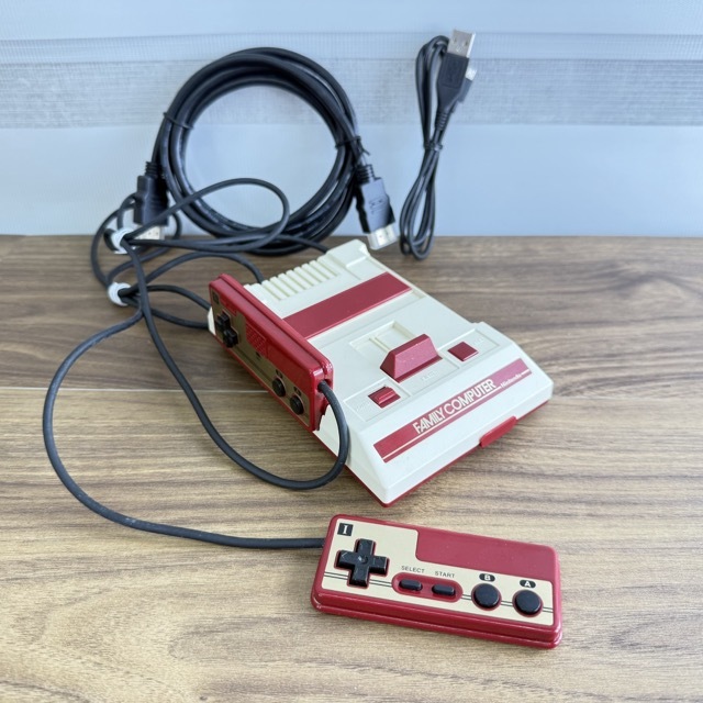 任天堂 クラシックミニ ファミリーコンピュータ 【中古】動作保証 Nintendo CLV-101 ゲーム機/517399