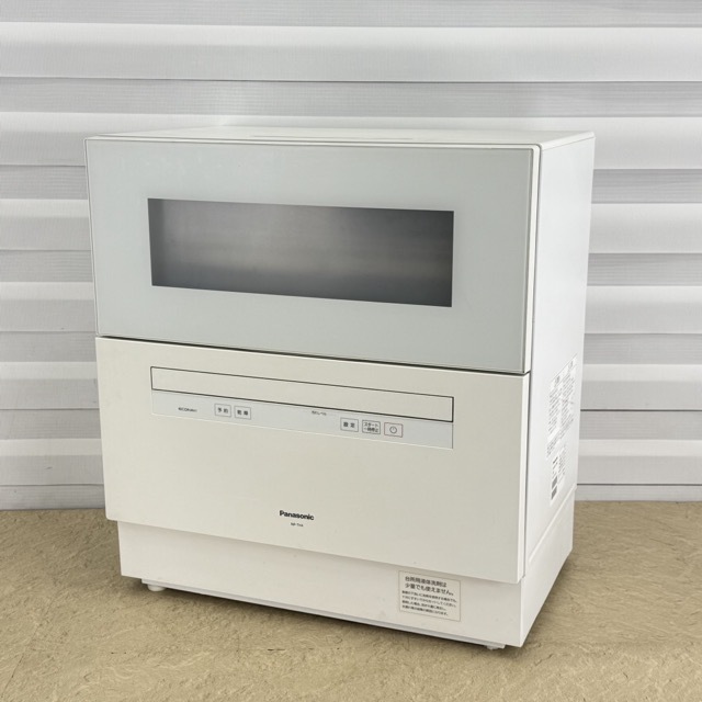 パナソニック 食器洗い乾燥機 【中古】動作保証 PANASONIC NP-TH4-W 容量食器点数40点分 食洗器/517568