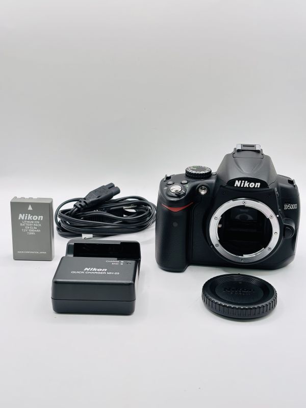 ★美品★≪ショット数14174枚≫ Nikon D5000 ニコン デジタル一眼レフ ボディ　★バッテリー・充電器、Bキャップ付き★　　　#8J002