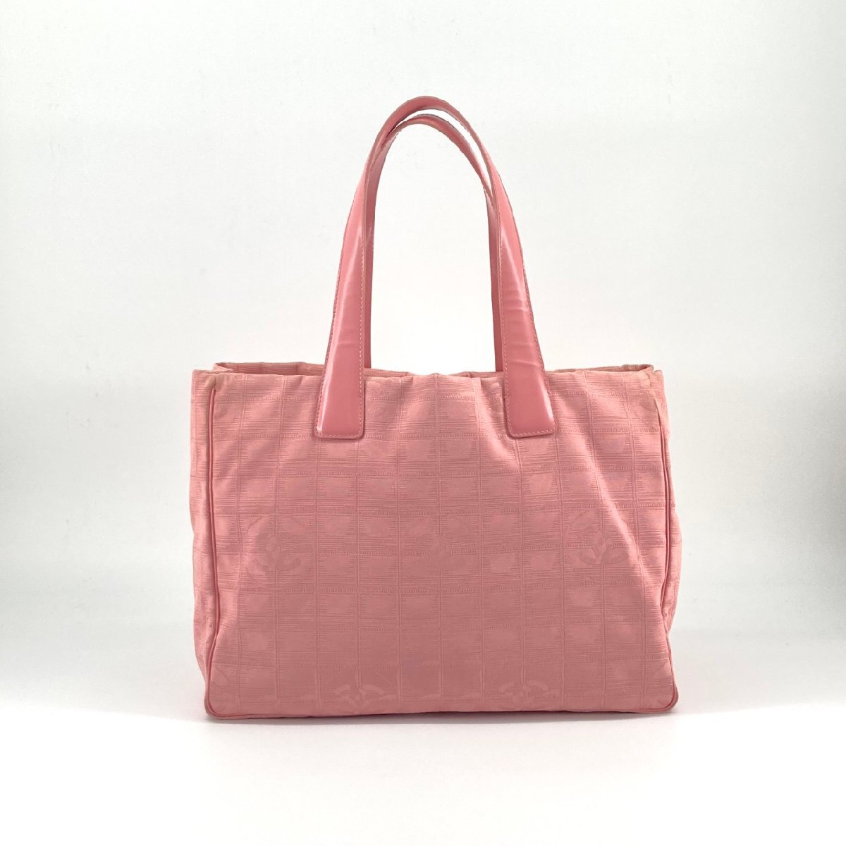 CHANEL ニュートラベルMM 10番台 トートバッグ ピンク