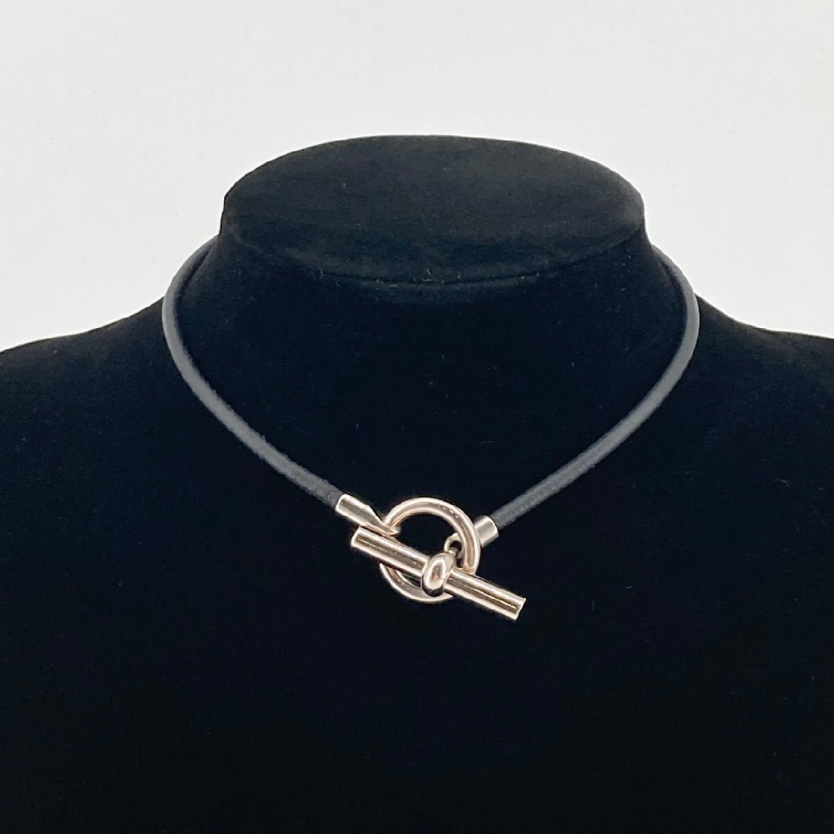 HERMES グレナン Tバー チョーカー ブラック