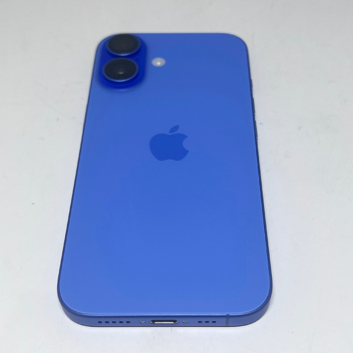 apple iPhone16 256GB ウルトラマリン SIMフリー A3286 MYE03J/A バッテリー100％ 箱 ケーブル付