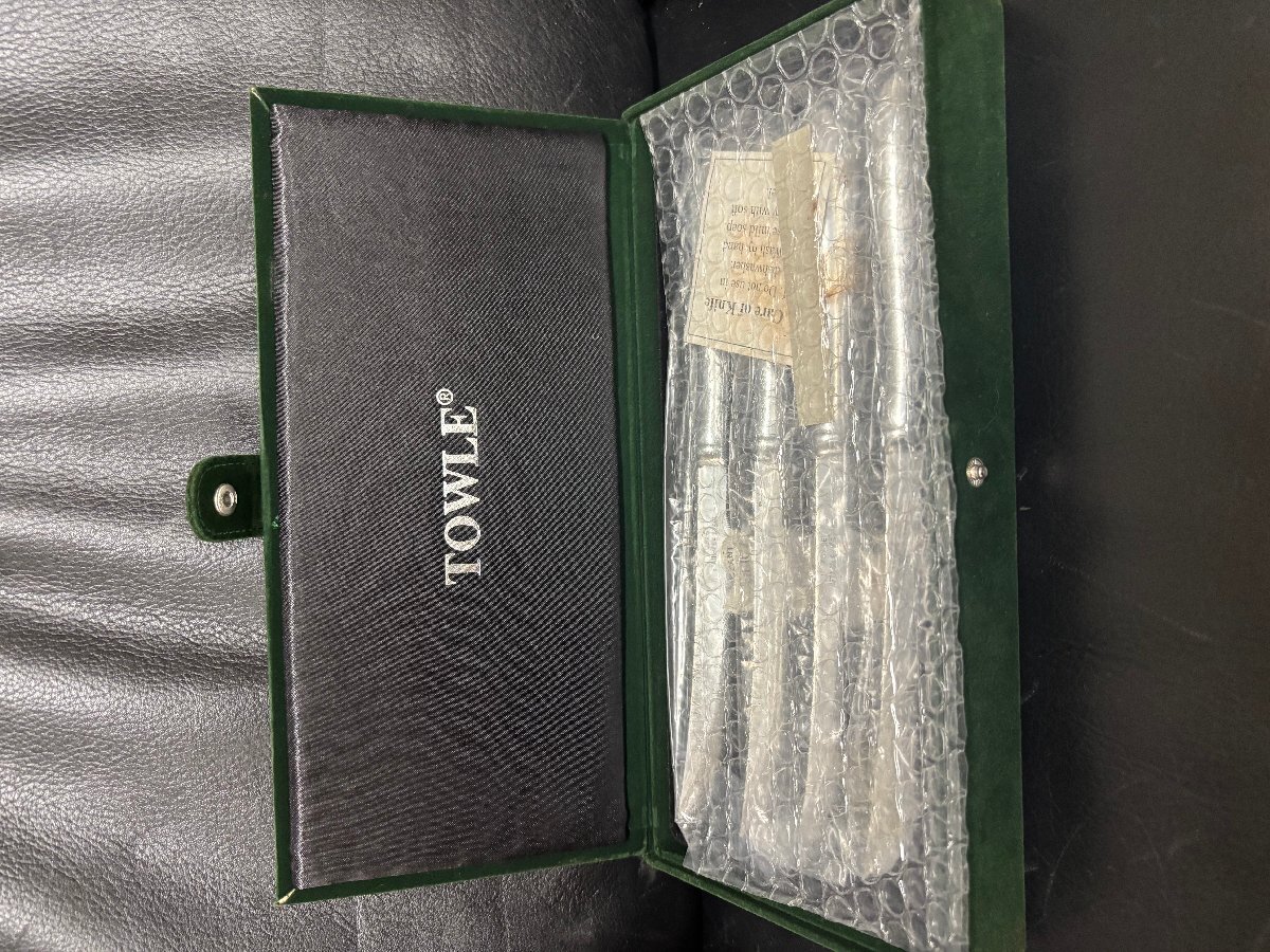 新品未使用 TOWLE タウレ ステーキナイフ 4本セット 箱・付属品完備