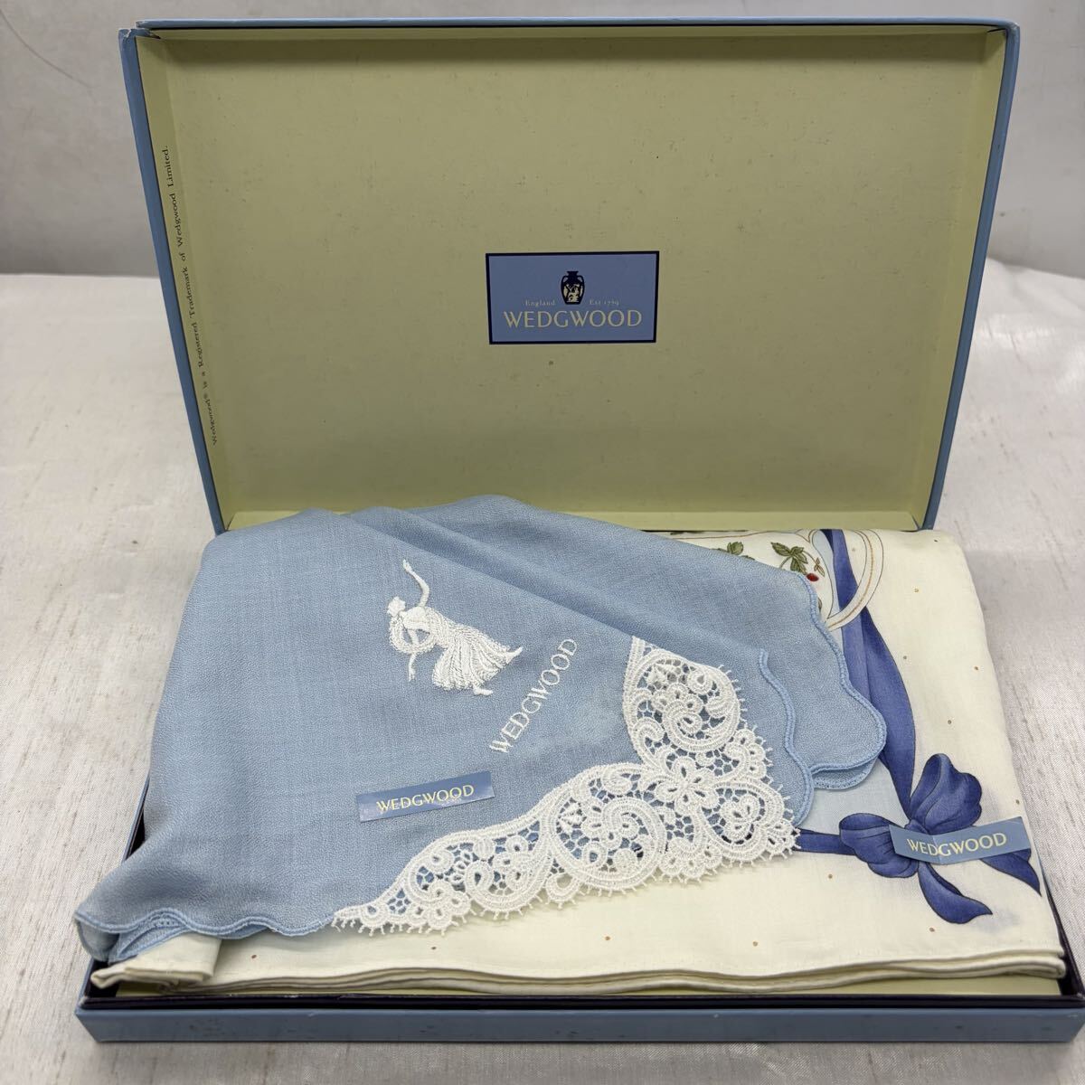 【新品未使用】WEDGWOOD ウェッジウッド ハンカチ 2枚セット レース 花柄 ブルー u3822