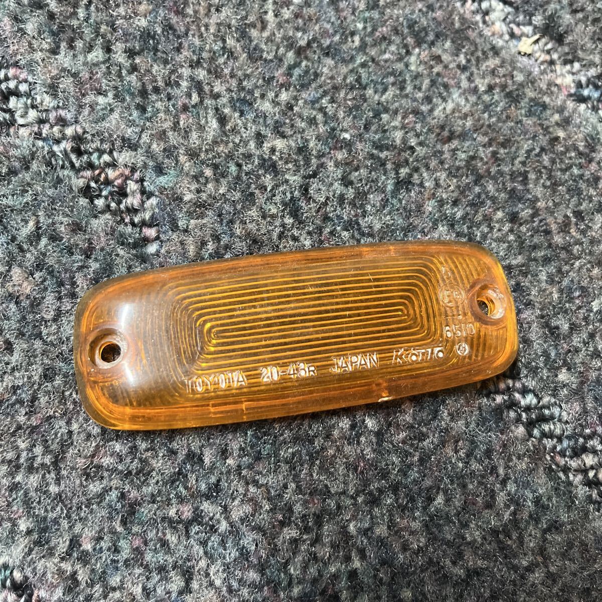 トヨタ 純正サイドマーカー R ウィンカーレンズ KOITO20-43R コロナ2000GT RT100