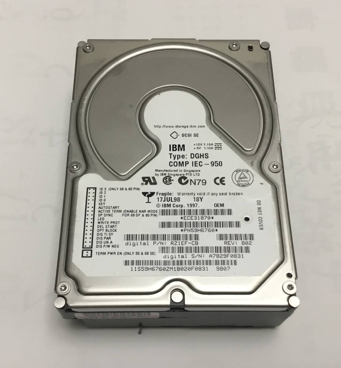 IBM HDD Type:DGHS COMP IEC-950 3.5インチ SCSI 4.5GB 【中古】