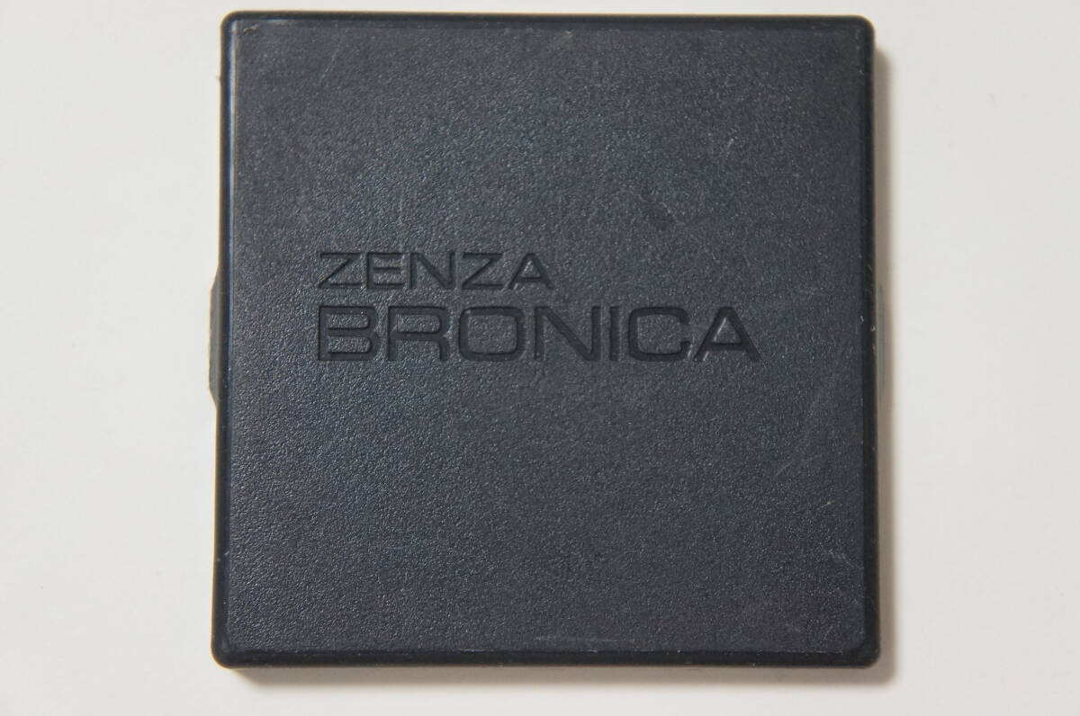 ZENZA BRONICA ブロニカ SQ ファインダー用下部キャップ [F6746]