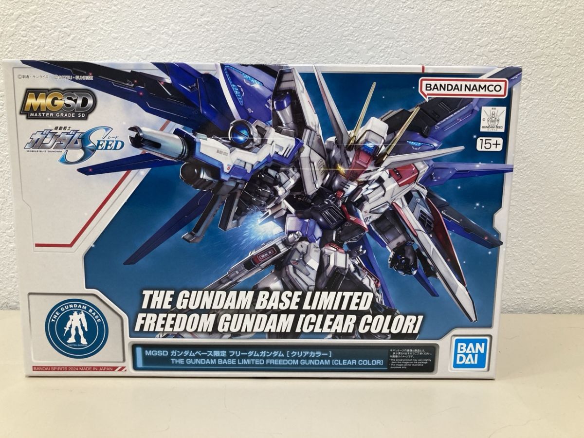【新品】 BANDAI SD フリーダムガンダム クリアカラー ガンプラ SEED