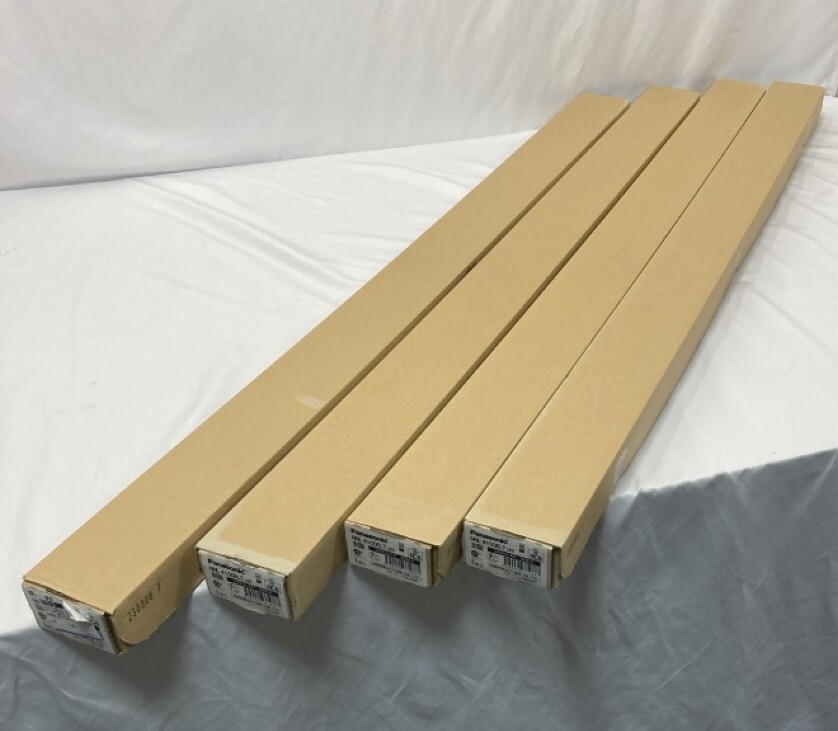 ・【未使用品】 PANASONIC パナソニック LEDライト NNL4100ELT 4本セット 1