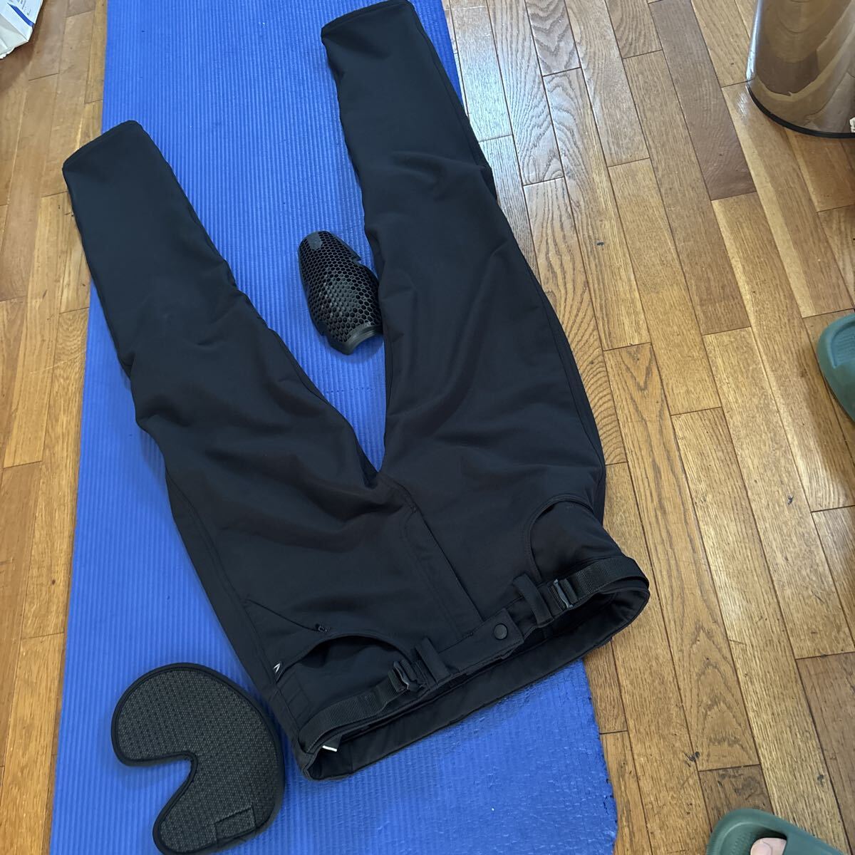●RSタイチ RSY271 クイックドライストレートパンツ ブラック XLサイズ USED美品●腰 膝プロテクター装備