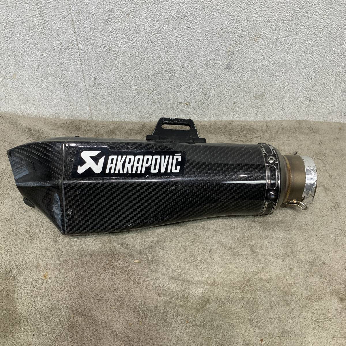 Akrapovic　カーボンファイバーマフラー　バイク用マフラー　サイレンサー　アクラポビッチ　XZ4708
