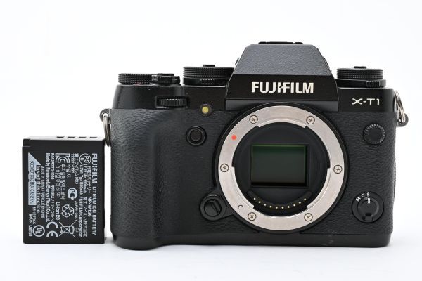 ★極上品・ショット数: 24回★ フジフイルム FUJIFILM X-T1 ボディ ブラック SS1226 #1835