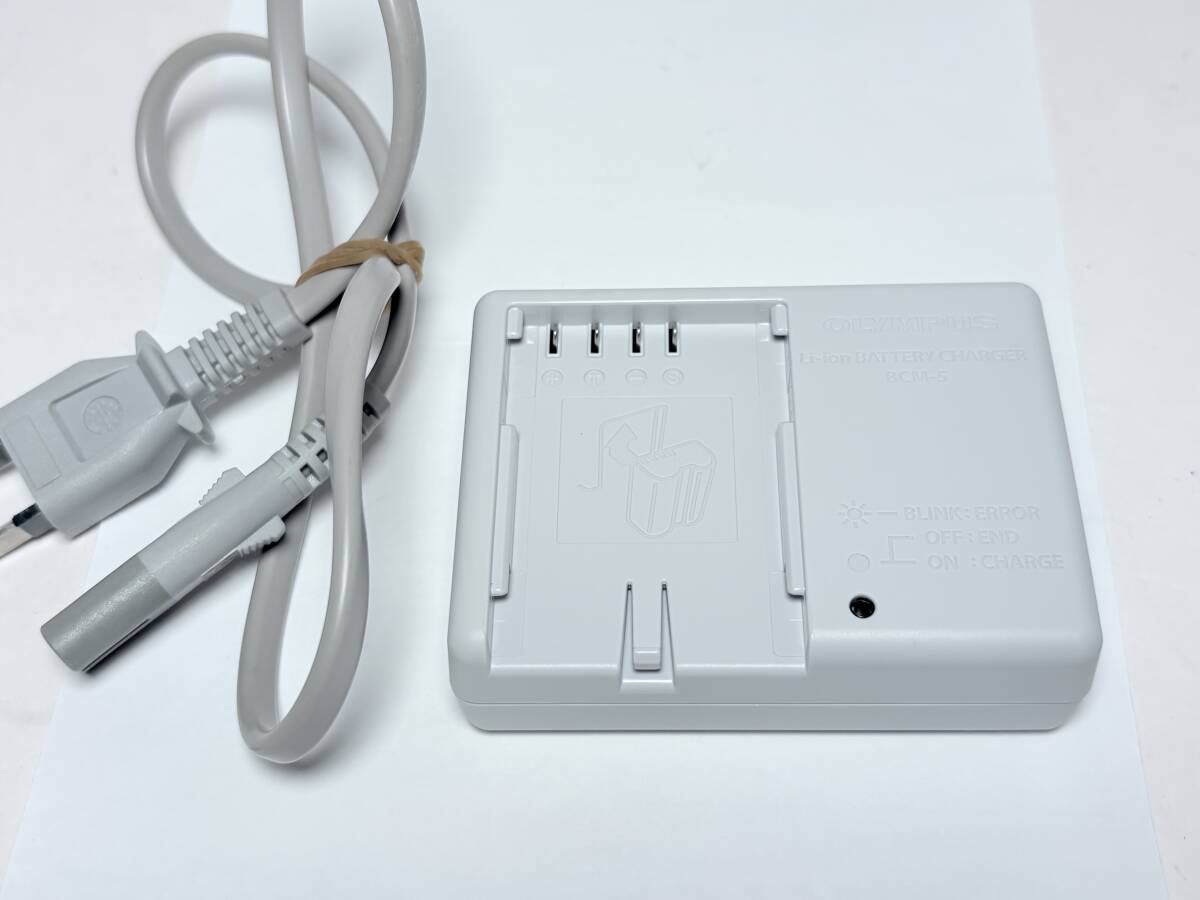 極上品 オリンパス BCM-5 純正充電器