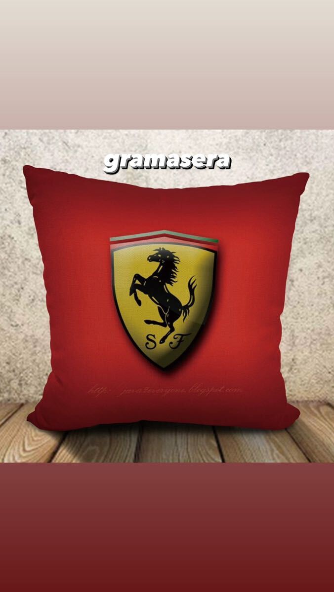 ★希少★Ferrari フェラーリ　クッション 高品質　ロゴクッション