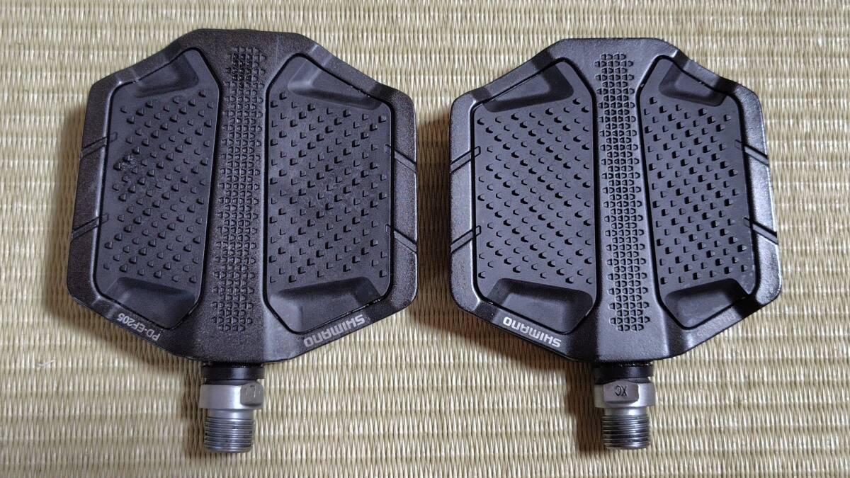シマノ(SHIMANO) PD-EF205 ブラック [フラットペダル/ソリッドプラットフォーム仕様]