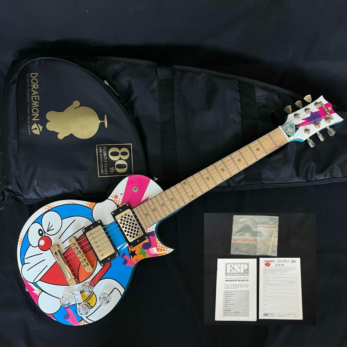 T 希少 esp DORAEMON ドラえもん エレキギター 藤子・F・不二雄 生誕80周年 80th anniversary 音出未済 取扱説明書/ソフトケース T26070224