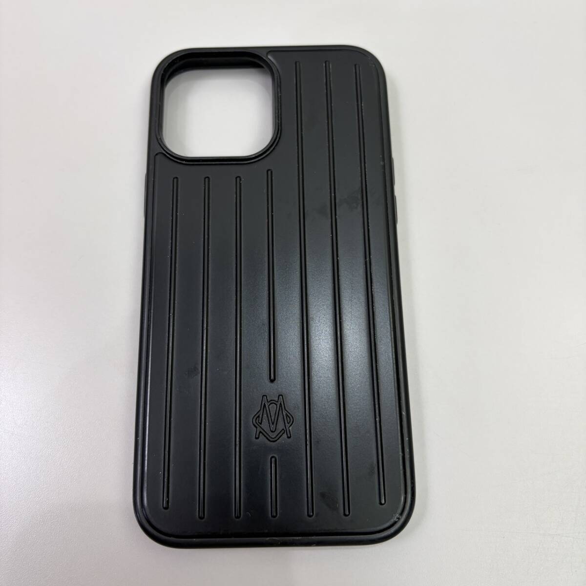 RIMOWA iPhone 14 Pro ケース 黒　ブラック　スマホケース　スマホアクセサリー　ストライプデザイン　箱なし
