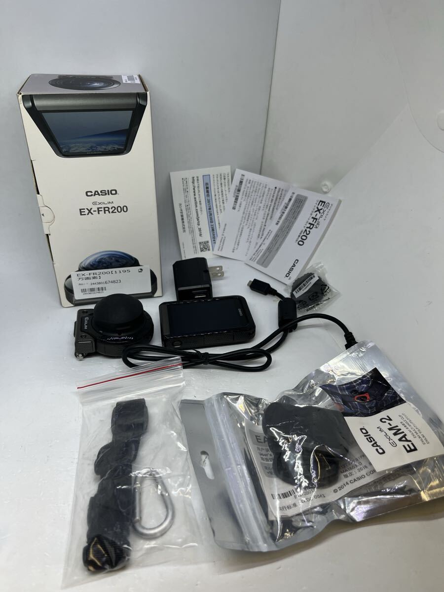 ★美品★安心動作保証付き★ CASIO カシオ EXILIM EX-FR200 コンパクトデジタルカメラ 全天周レンズ　元箱付き、付属品多数付き