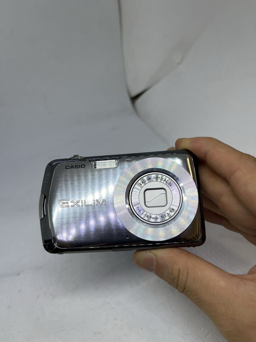 CASIO EXILIM EX-Z1 コンパクトデジタルカメラ 本体のみ　ジャンク