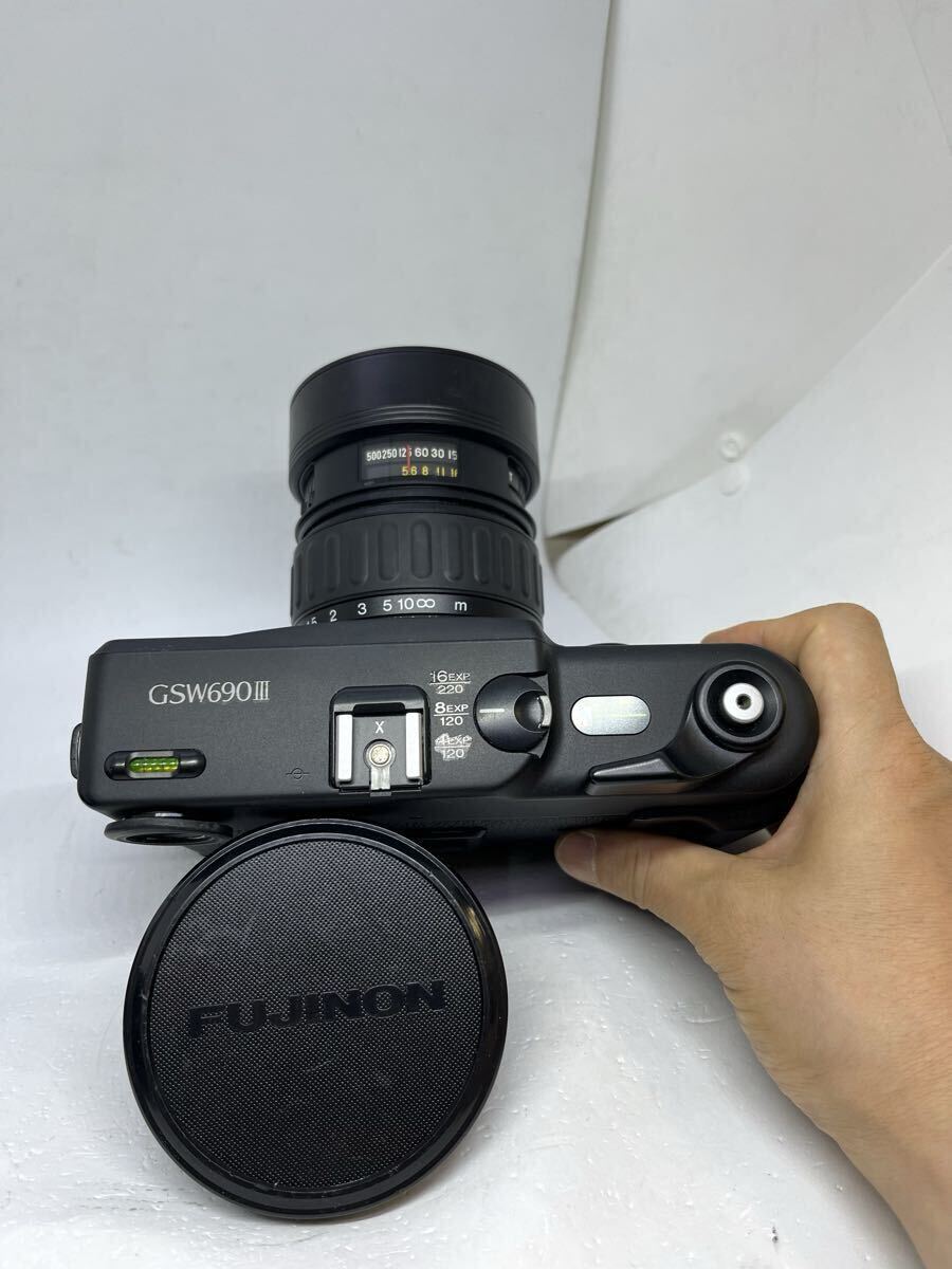 ★極上品★【動作確認済み】FUJIFILM フジフィルム Professional フィルムカメラ GSW690III レンズ：FUJINON・SW 1:5.6 f=65mm 