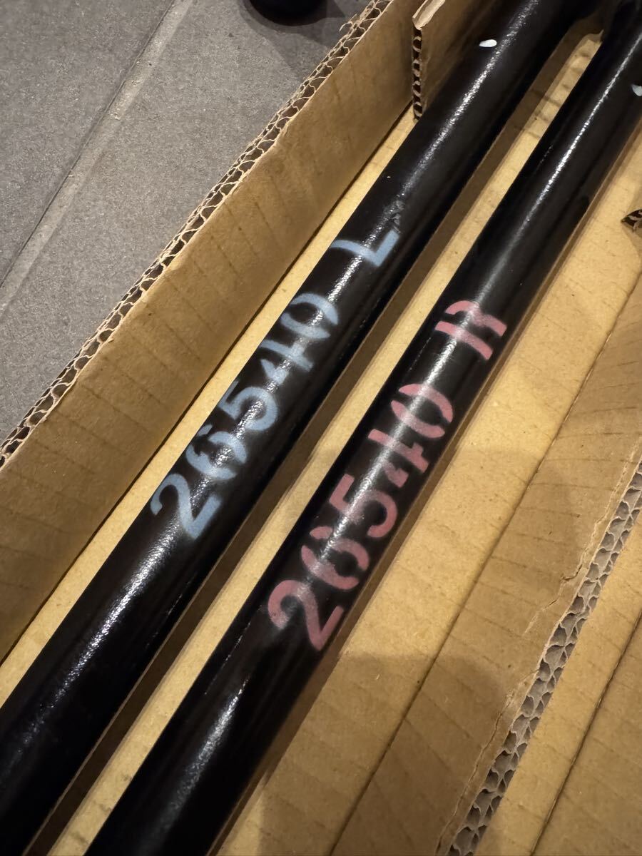 ほぼ新車外し！9型現行！トヨタ純正トーションバー26540（25.6Φ） 200系ハイエース リム MTS　玄武ゲンブ　ユーアイ　CRS　エセックス