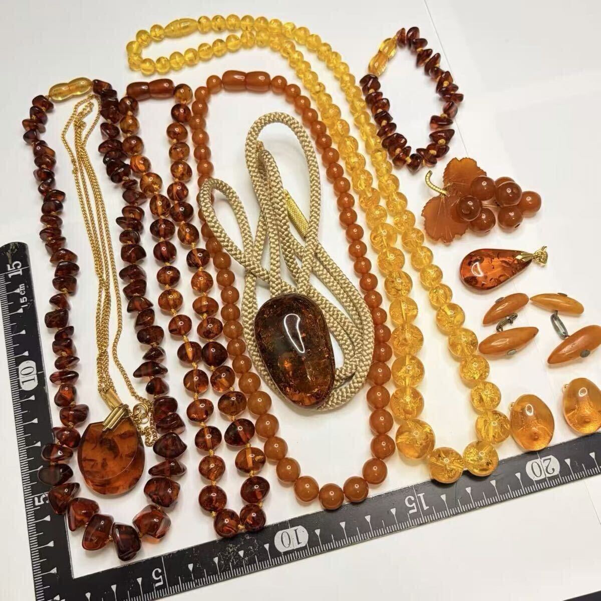 ヴィンテージ カラフル 天然琥珀 ロイヤルアンバー コハク アクセサリー まとめて ネックレス イヤリング ブローチ ブレスレット等 まとめ