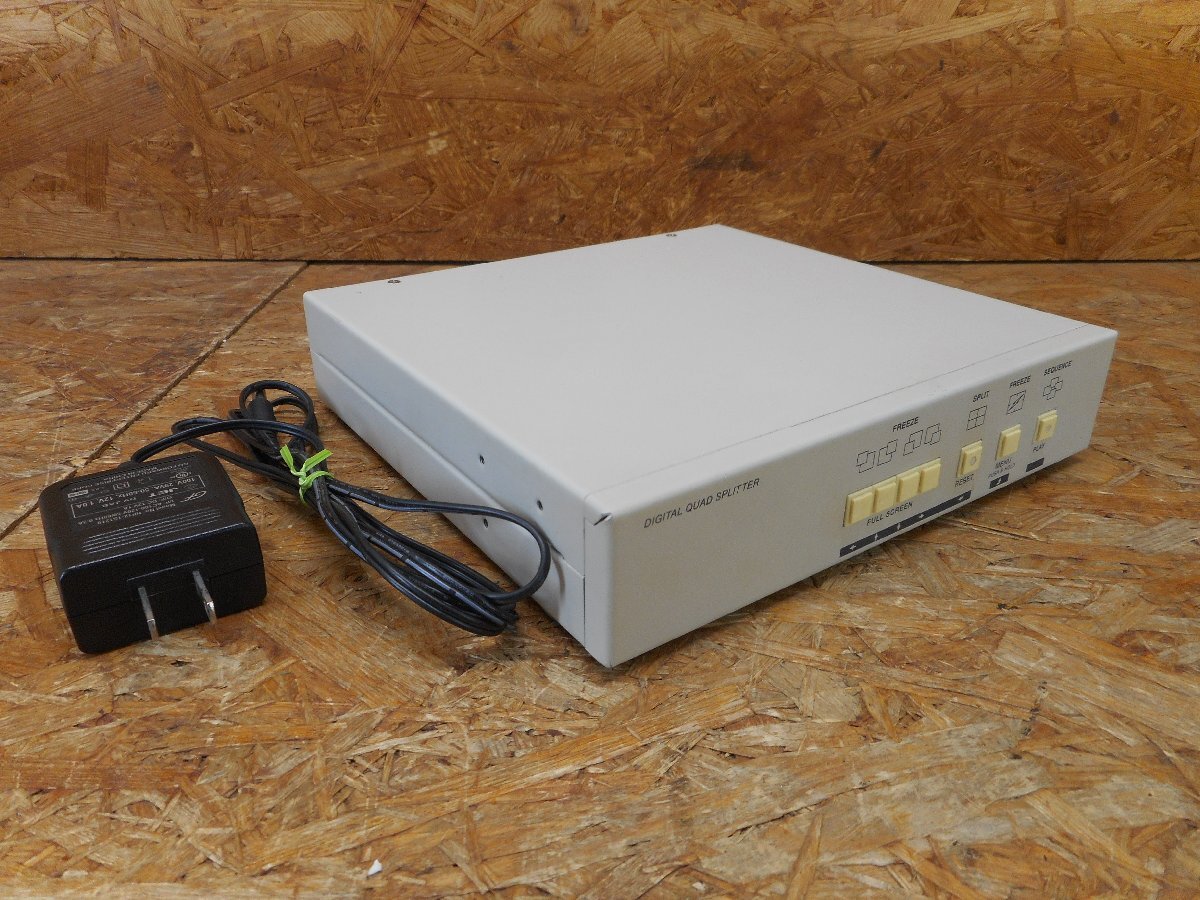 ◎メーカー・型番不明 DIGITAL QUAD SPLITTER 高性能4分割器 【動作確認済み】◎Z-4214