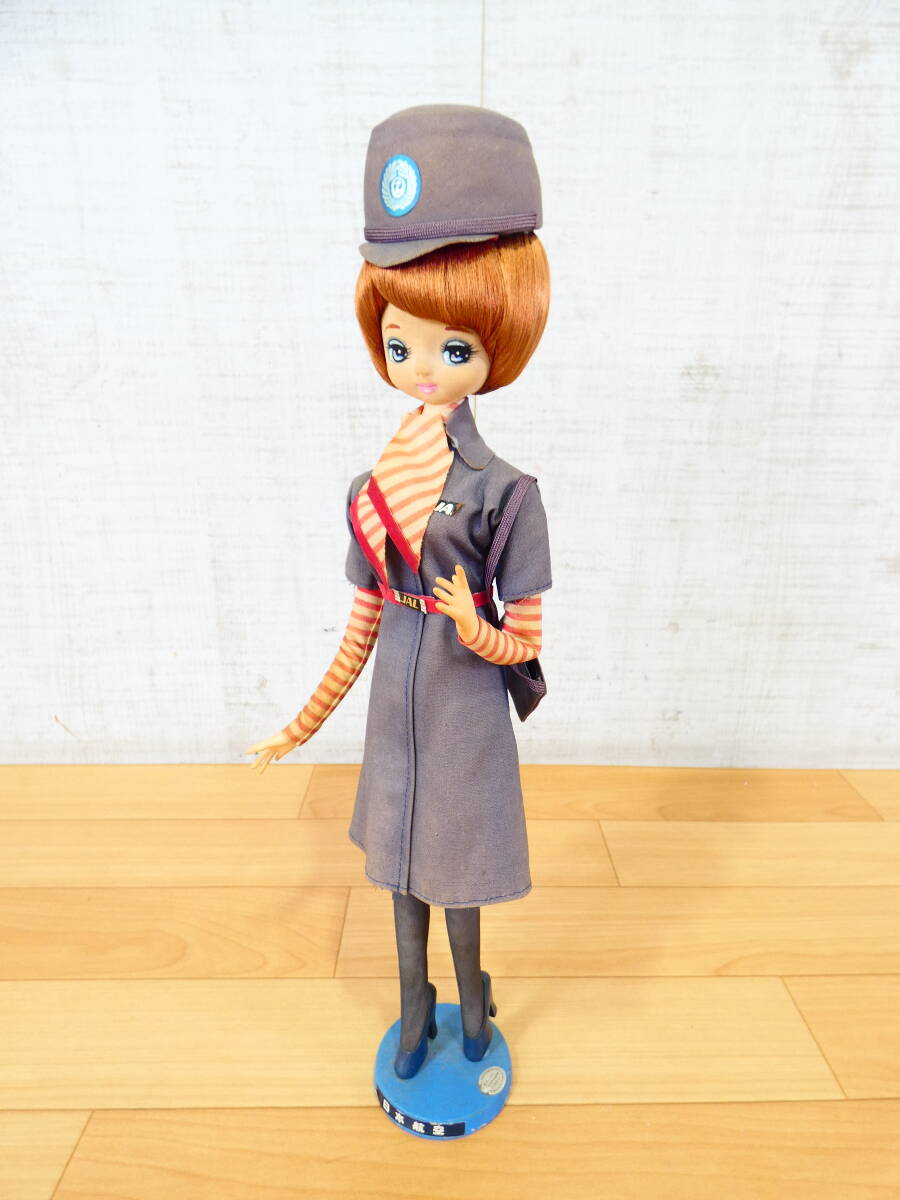 (S)◎ジャンク 当時もの 女の子人形 ポーズ人形 日本航空 JAL スチュワーデス 制服姿 全高約40cm(台座含む) 1978年 詳細不明 ＠80(7)
