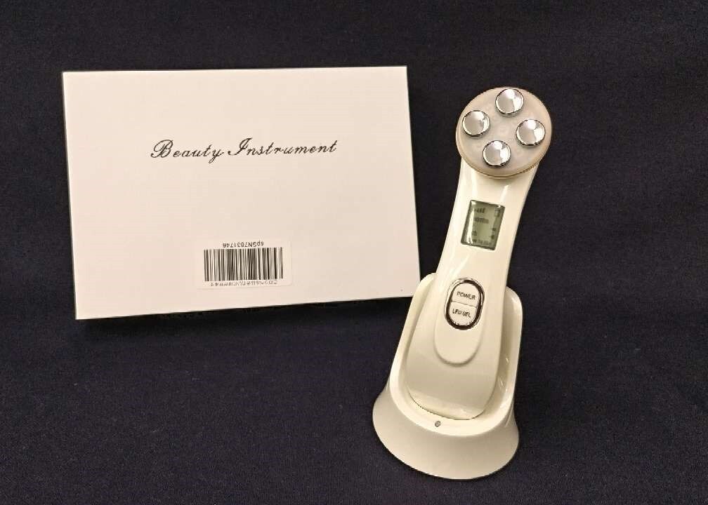 1円～☆ Beauty Instrument(美容機器) EMS 多機能 美顔器 1台5役 エレクトロポレーション美顔器(RF・LED光エステ搭載) ※通電確認済み 60