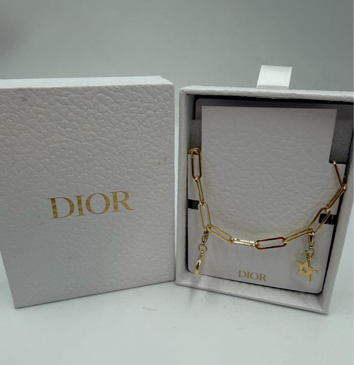 【箱付き】Dior ディオール BEAUTY ノベルティ チャーム ストラップ チェーン ゴールドカラー CDロゴ 星 スター 非売品