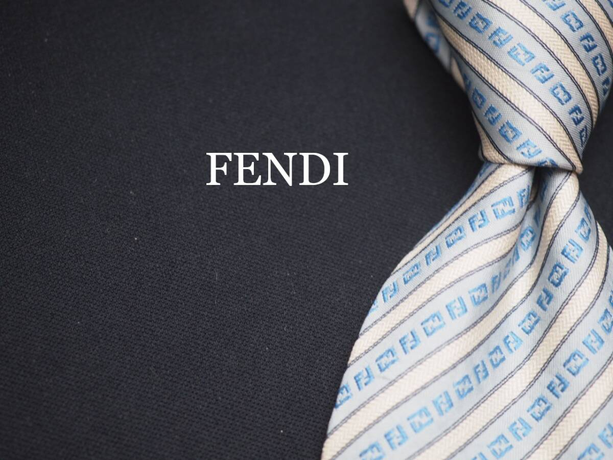 美品【FENDI フェンディ】 K 1824 ロゴ SILK ブランド ネクタイ 古着 良品 転売 仕入