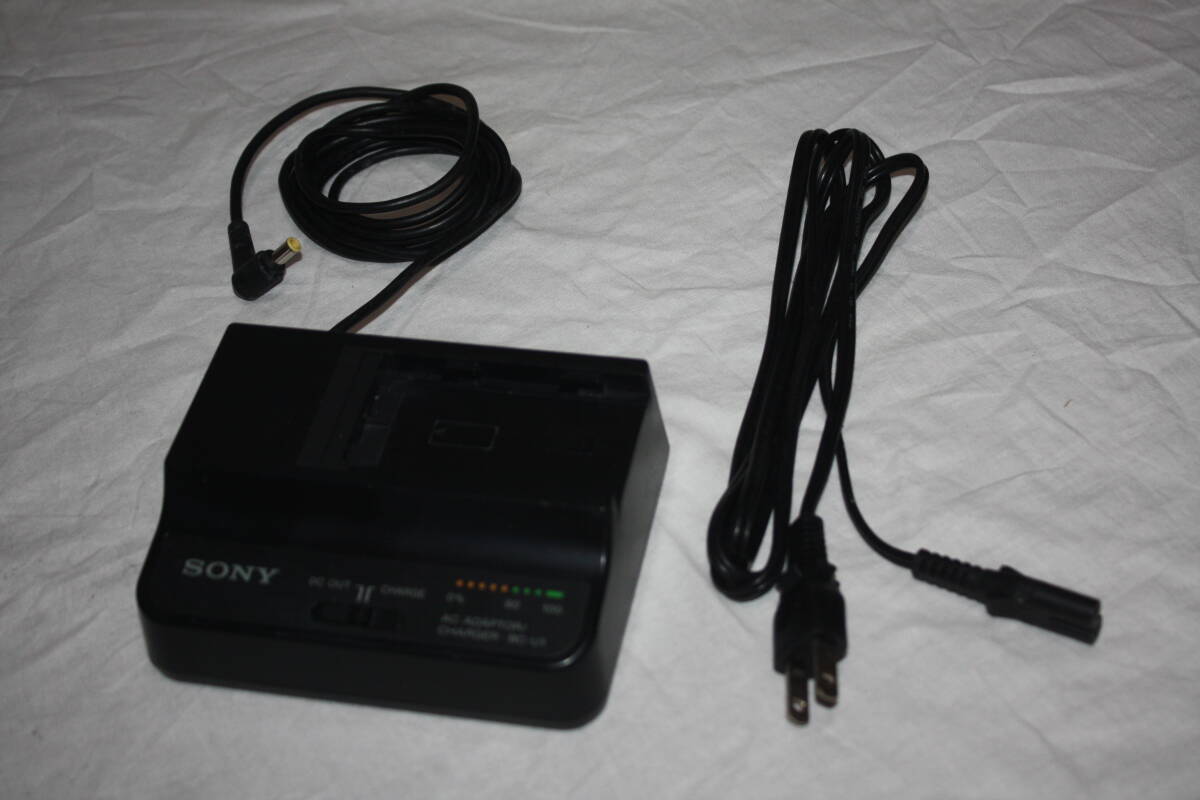 SONY BC-U1A バッテリーチャージャー （検索：充電器、XDCAM、BP-U60、BP-U70、PMW-、HXR-、PXW-、AG-AC）