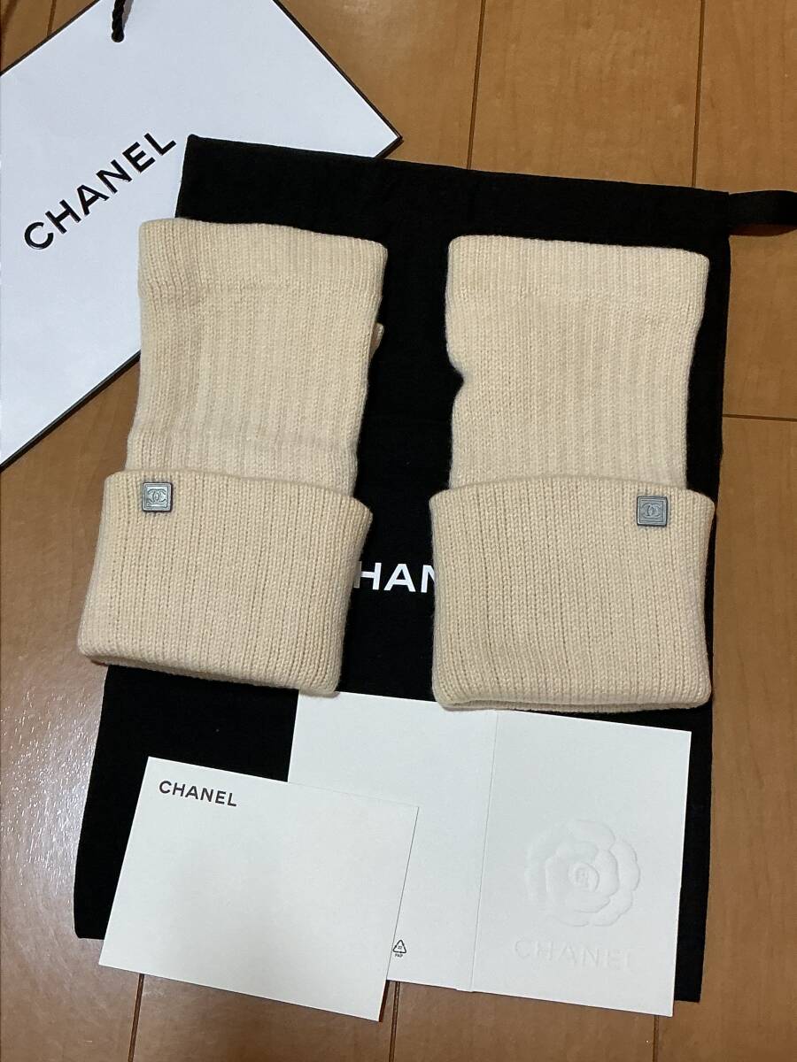 美品　CHANEL シャネル　カシミヤ　ホワイト　ニットグローブ