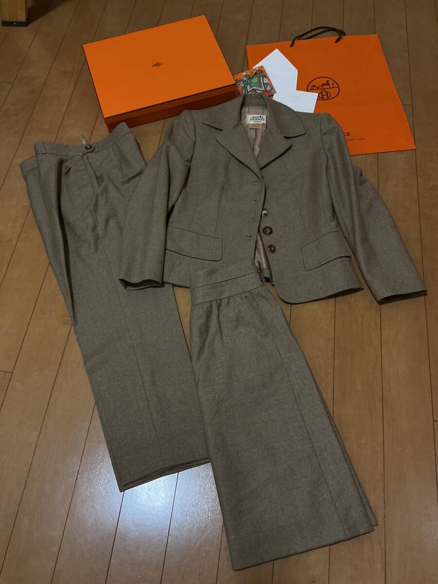 未使用　HERMES エルメス　レディース　スーツ　パンツ/スカート付き　40