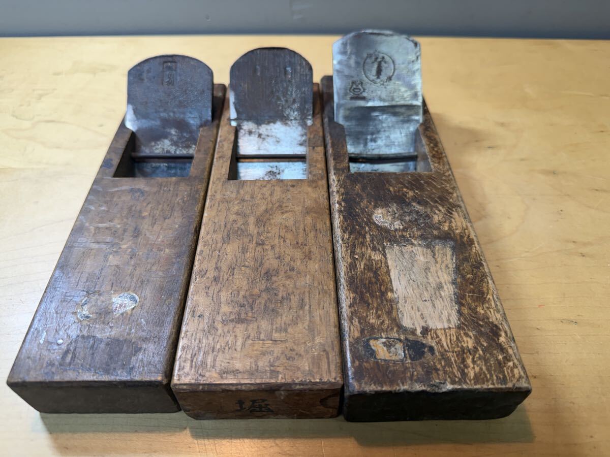 【中古】 鉋 かんな 大工道具 カンナ 工具 職人 古道具 特殊鉋 宮大工 在銘 3点セット 角利 英光 双星 現状優先品