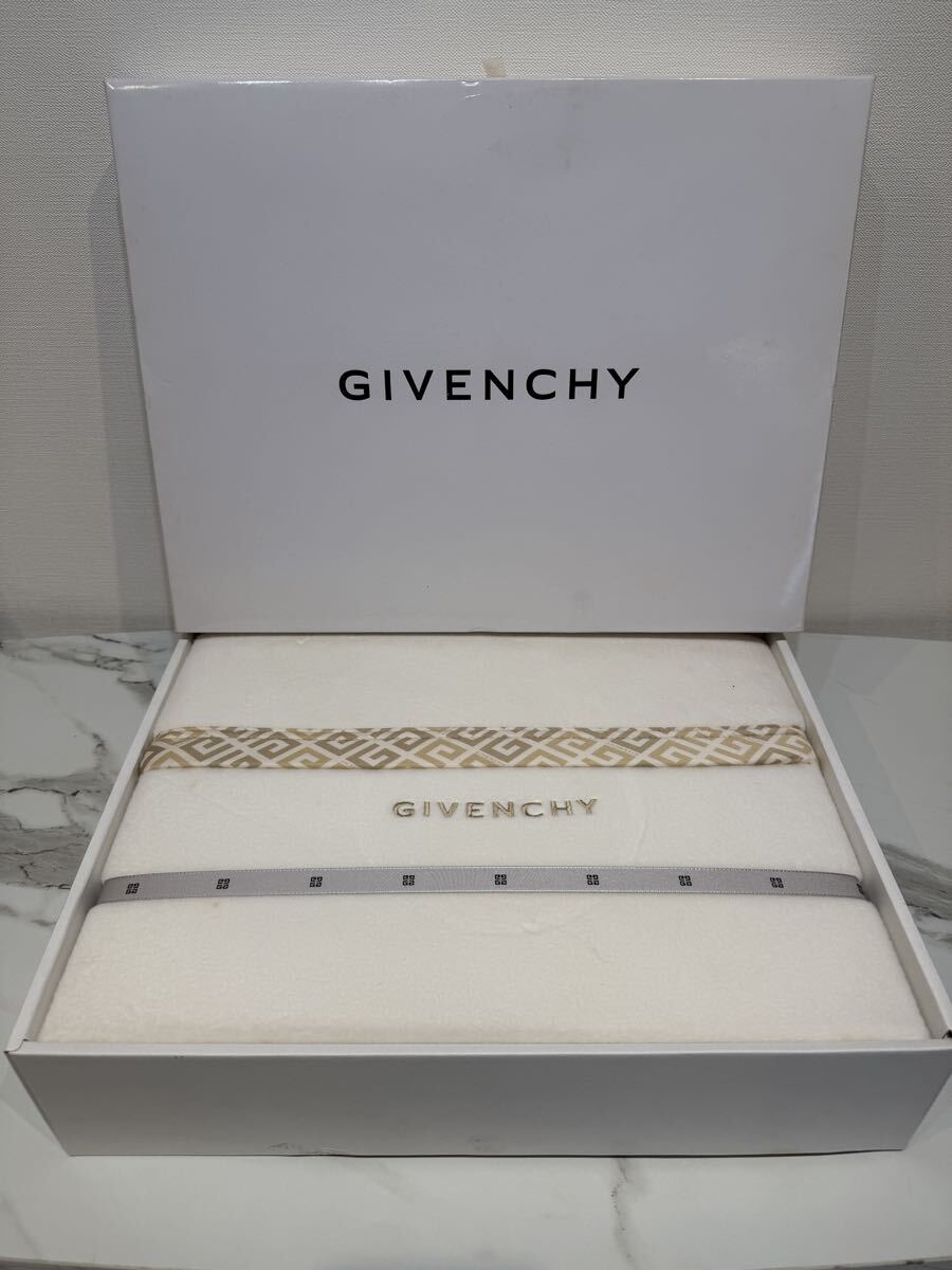 【長期保管】 GIVENCHY ジバンシー ホワイト 綿毛布 現状優先品