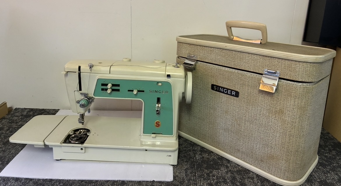 Z33 1000円スタート SINGER シンガー ミシン J-A8 昭和レトロ ミシン
