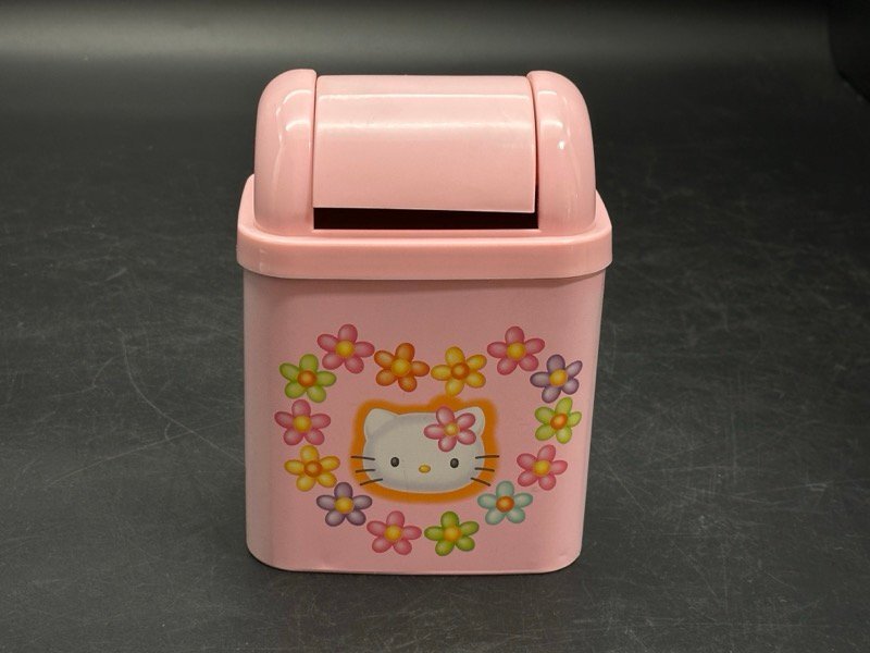 Sanrio キティ ゴミ箱 レトロ ミニゴミ箱 フラワー ダストボックス 昭和レトロ サンリオ ☆ちょこオク☆60