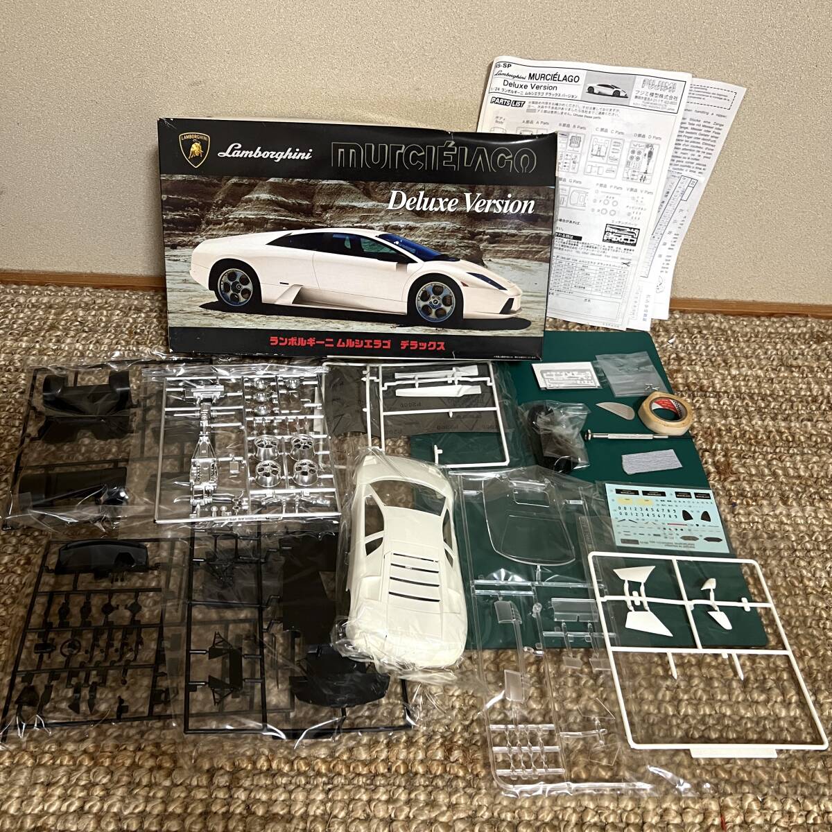 0716　未組立　フジミ模型　1/24 ランボルギームルシエラゴ　デラックスバージョン　現状ジャンク　プラモデルキット