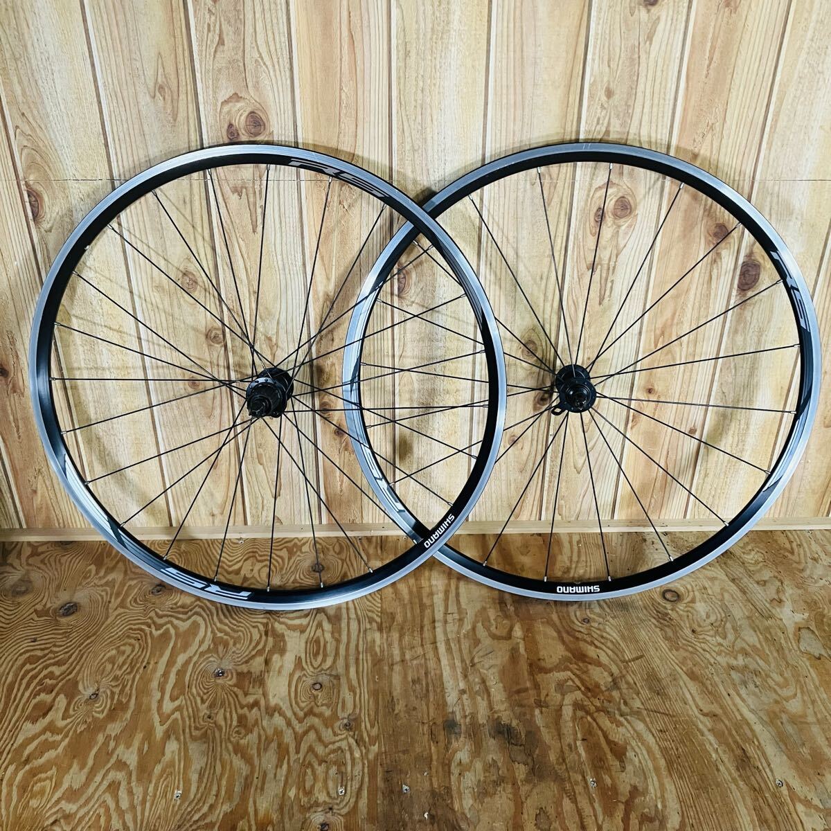 SHIMANO WH-RS010 前後セット 700cホイール 11速対応 リム内幅-15mm 21mm エンド幅100/130 ハブ回り良好 