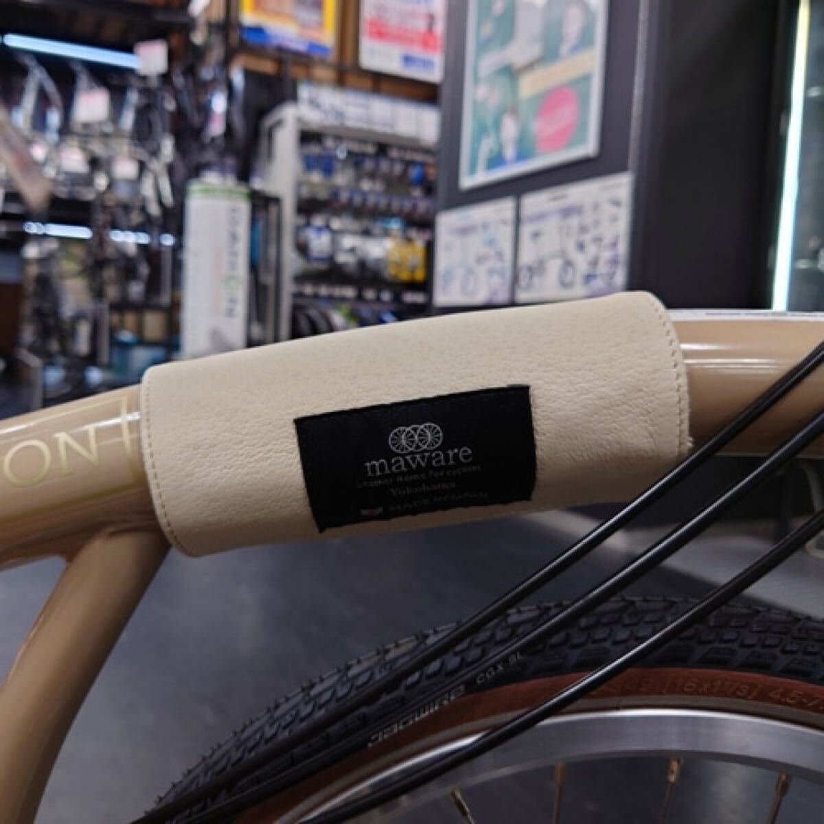 未使用品 maware leather top tube cover for minivelo white レザートップチューブカバー BROMPTON