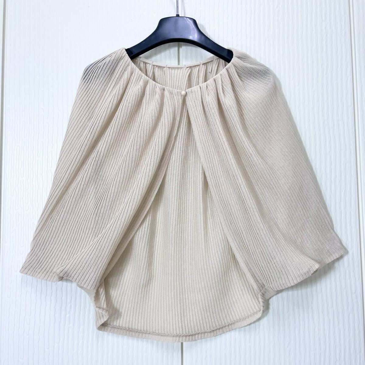 72 Sybilla シビラ プリーツ ニット ボレロ M 近年 羽織り 薄地 春夏 メッシュ パワーネット ベージュ レディース 60707R