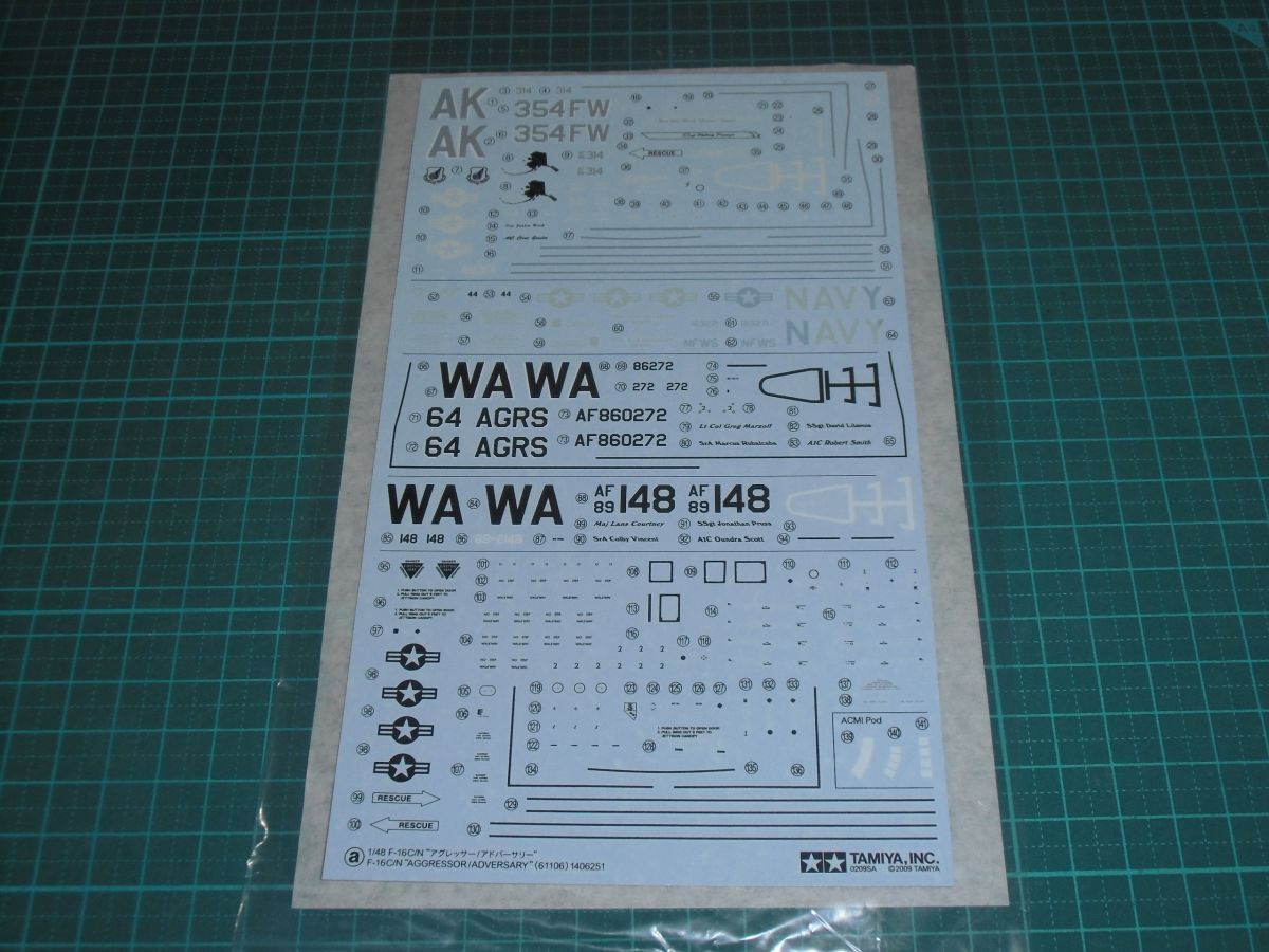 送料￥180~☆1/48　F-16C/N アグレッサー/アドバーサリー デカールのみ ①　タミヤ　AGGRESSOR/ADVERSARY