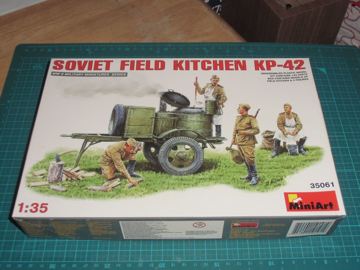 1/35　ソ連軍 野戦炊事車 KP-42 フィギュア4体付　ミニアート MiniArt 35061　SOVIET FIELD KITCHEN ソビエト/ロシア