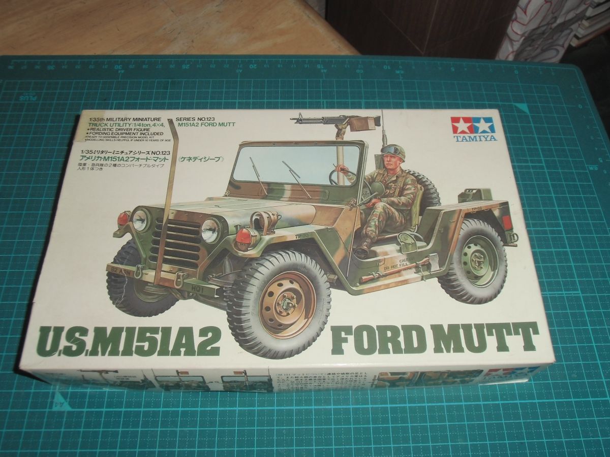 1/35　アメリカ M151A2フォード・マット（ケネディジープ）　タミヤ