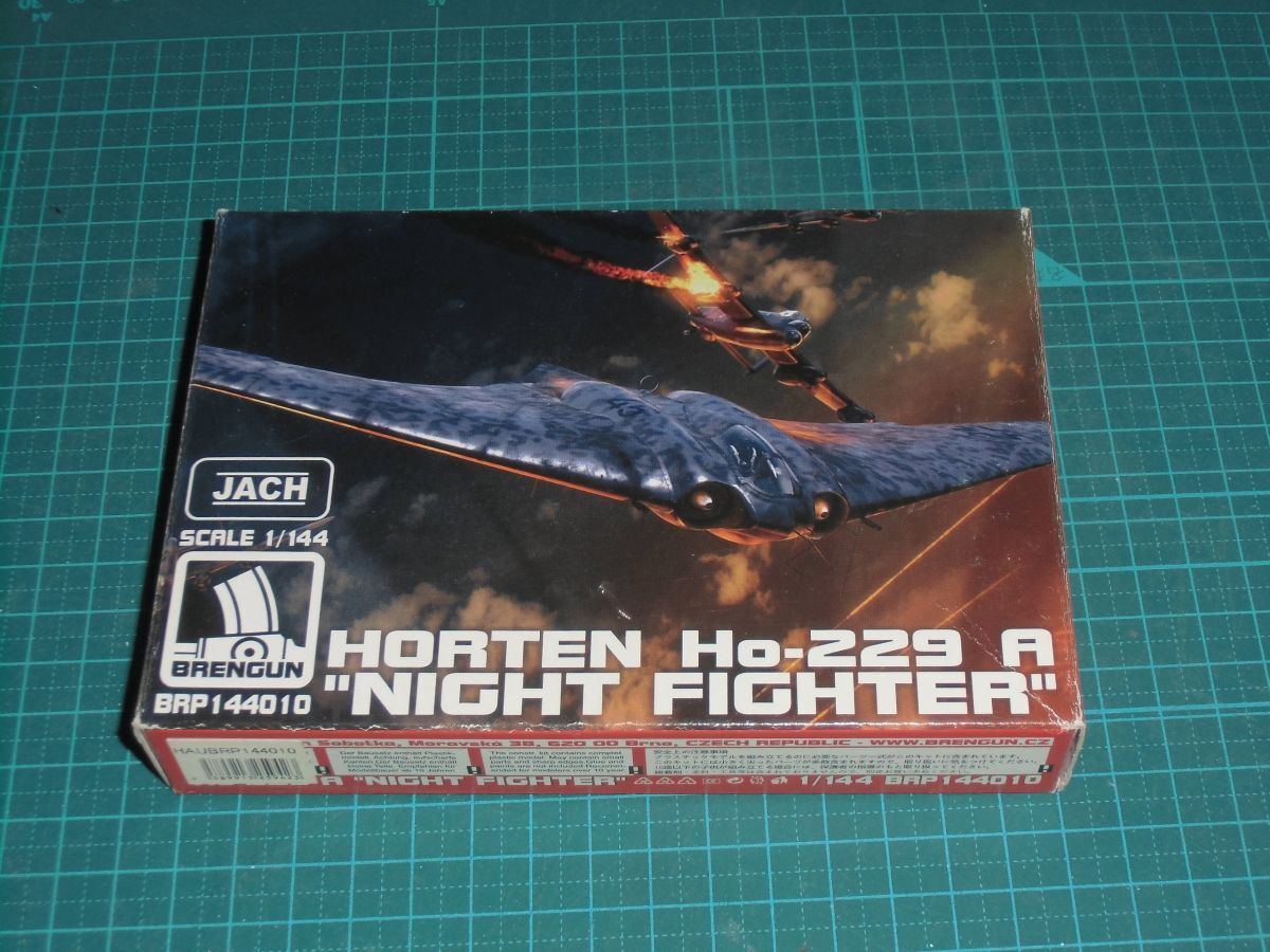 送料￥180~☆1/144　ホルテン Ho-229A ドイツ双発ジェット無尾翼夜間戦闘機　ブレンガン BRENGUN　HORTEN Night Fighter　全翼機