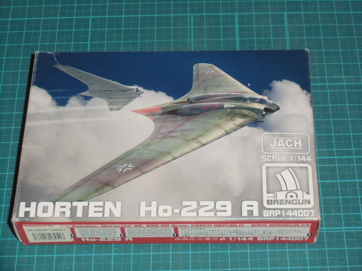 送料￥180~☆1/144　1/144　ホルテン Ho-229A ドイツ双発ジェット無尾翼戦闘機　ブレンガン BRENGUN BRP144007　HORTEN　全翼機