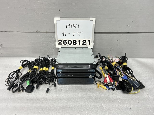 カロッツェリア インダッシュ サイバー ナビ AVIC-VH09 フルセグ 地デジ Bluetooth DVD CD 2011年 1A2 018749