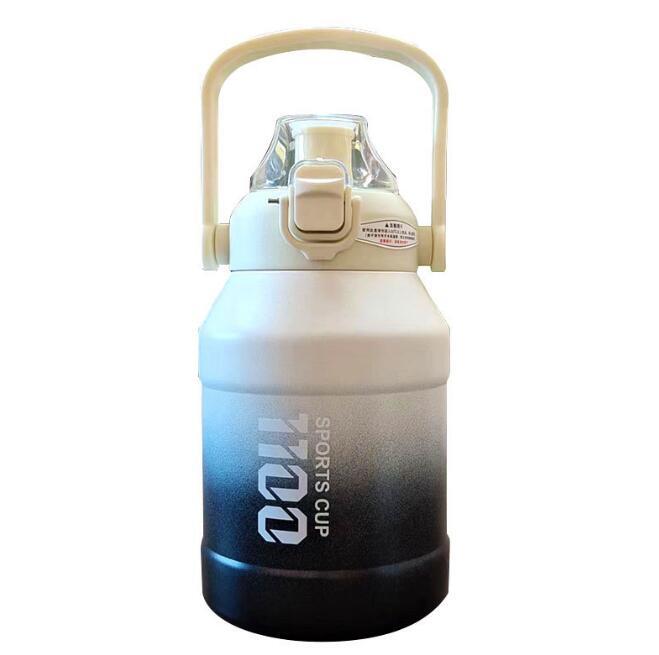  新入荷 保温水筒 ストロー付き 1100ml 大容量316ステンレス 真空断熱 魔法瓶 スポーツボトル 漏れ防止 持ち手付き タンブラー　白黒